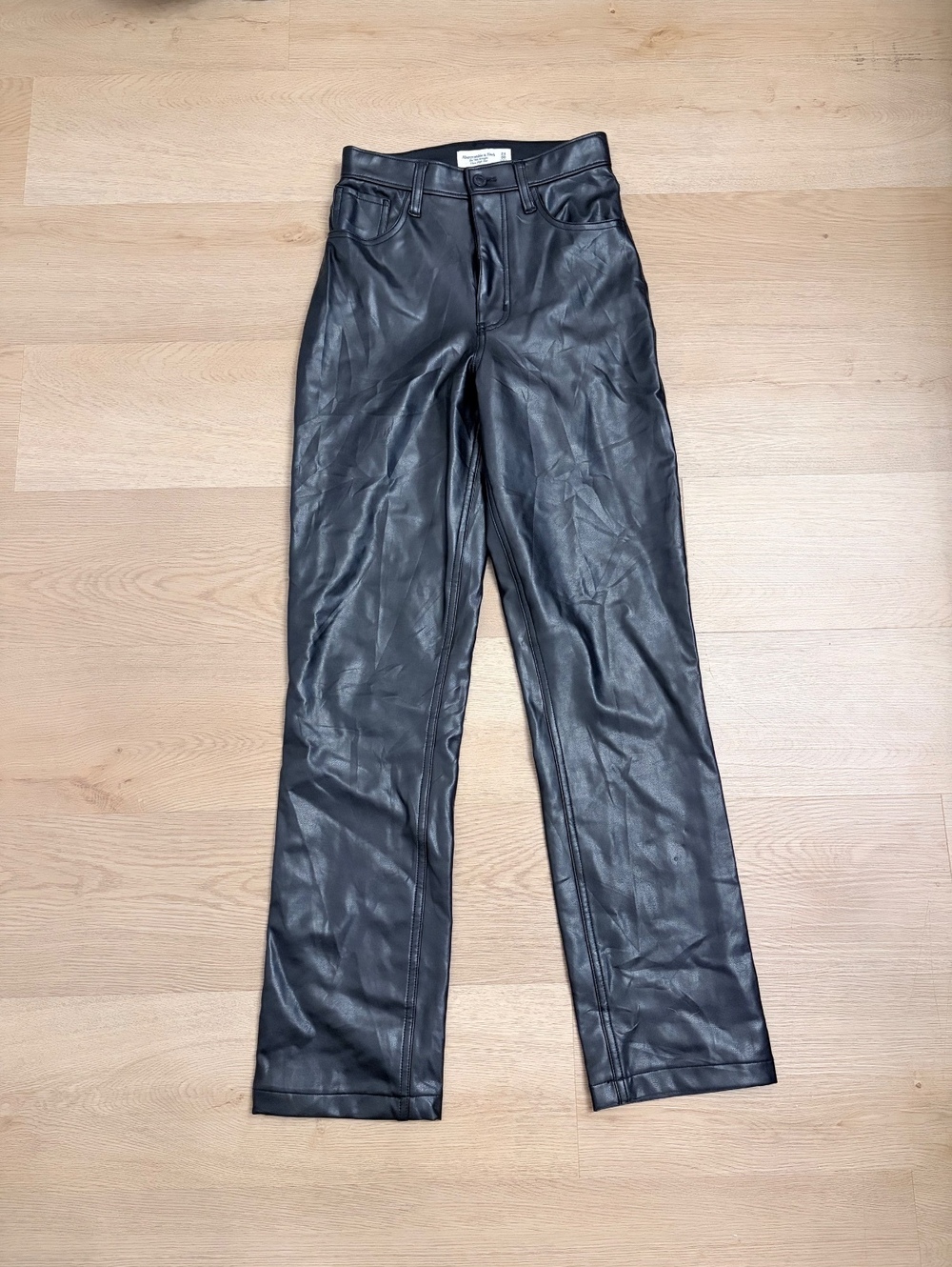 Abercrombie & Fitch Curve Love Faux Leather Pants – Size 24 (00)